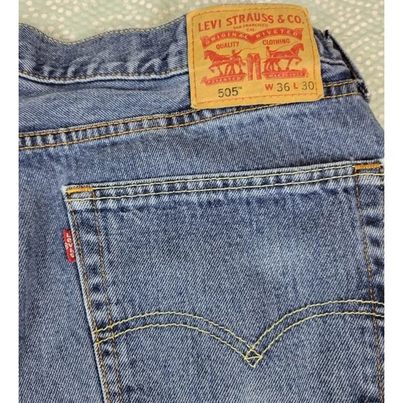 Levi Strauss 505 Mens Jeans W36 L30 Medium Wash Straight Fit Denim - Picture 5 of 10